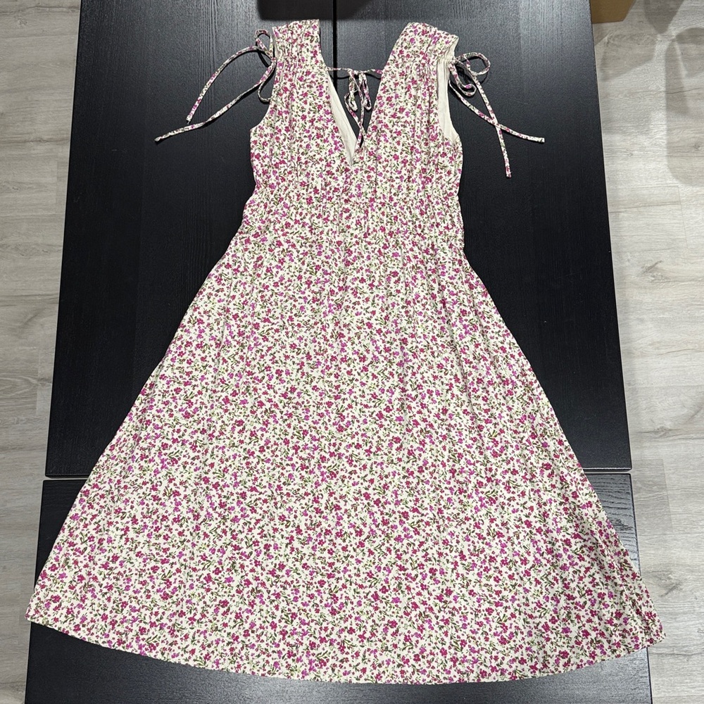 Time and Tru Floral Elastic Waist Midi Dress – Size Medium - Picture 5 of 10